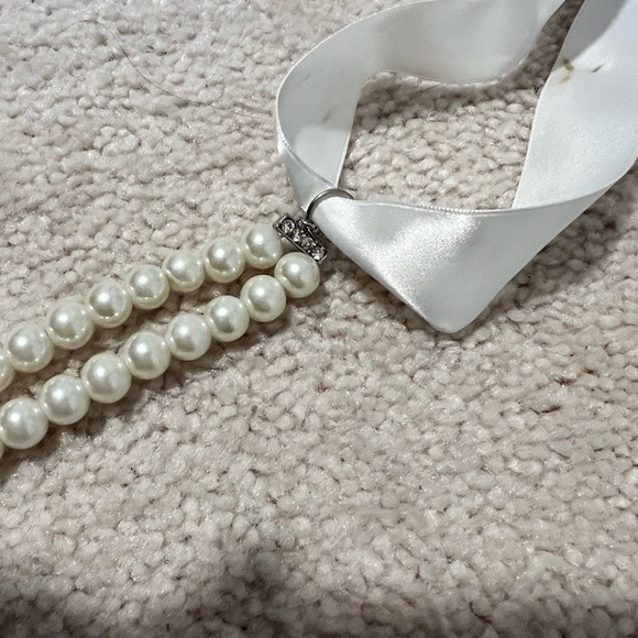 Pearl & crystal rhinestone necklace w/ adjustable / replaceable ribbon wedding - Picture 5 of 7